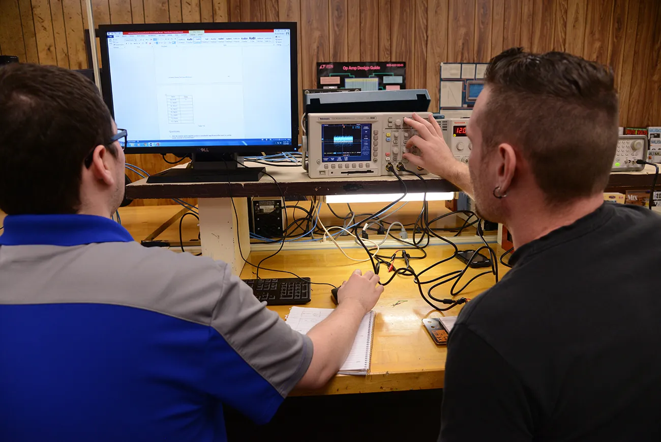 students in the electrical lab