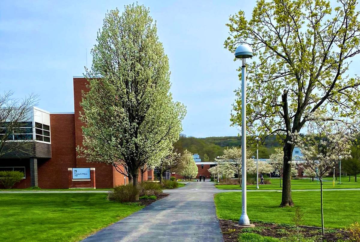 MVCC Utica Campus in Spring