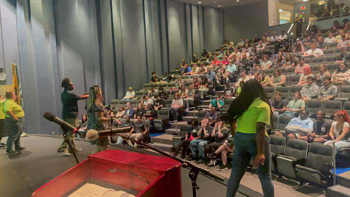 Orientation leaders working at a student event